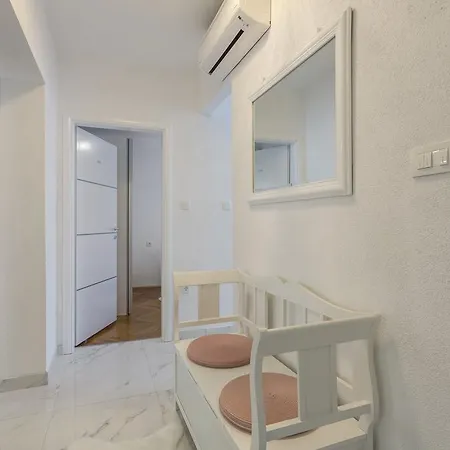 Daire Apartman Seamusic *